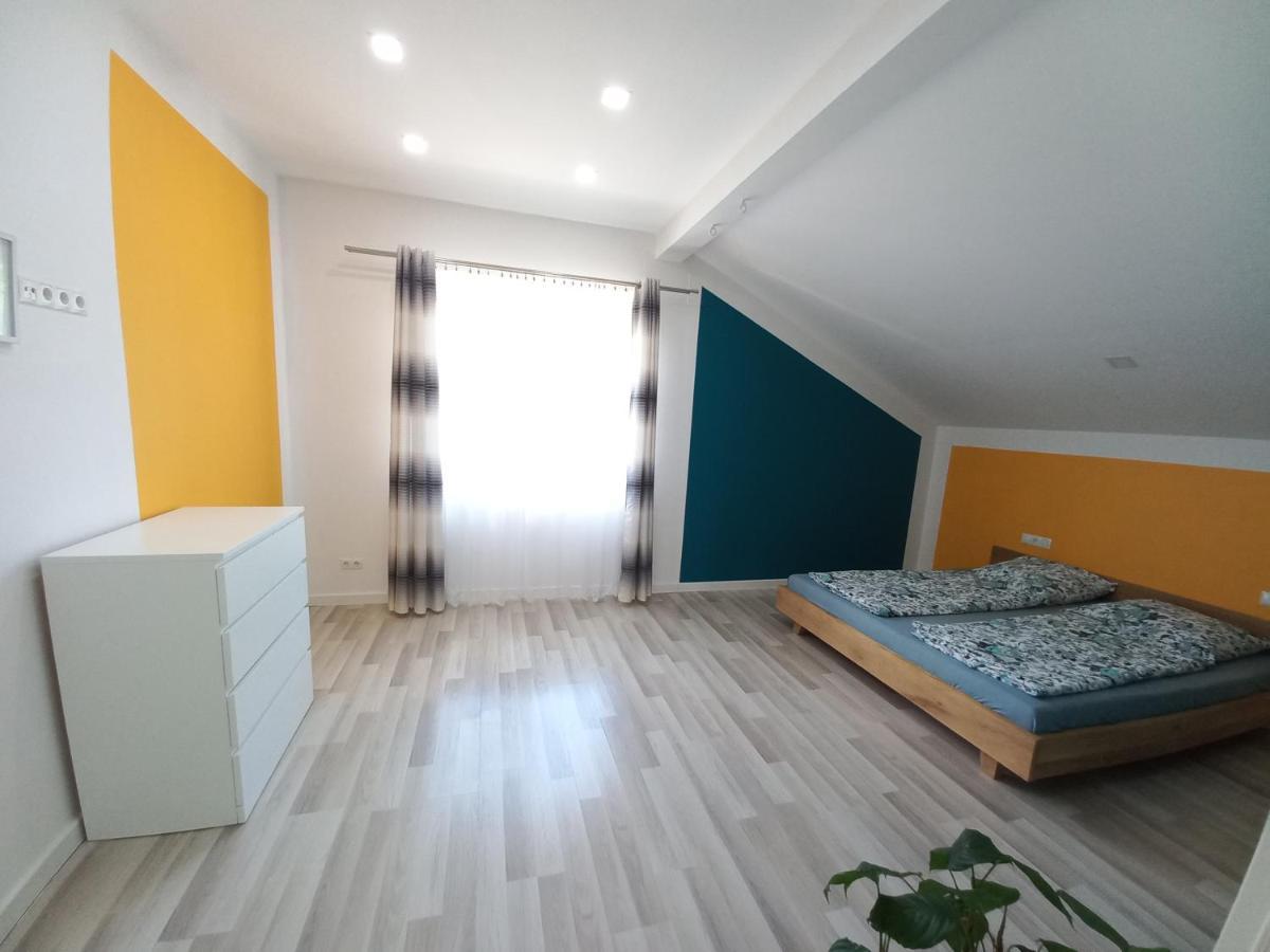 Domki Cztery Pory Roku Czchow Esterno foto