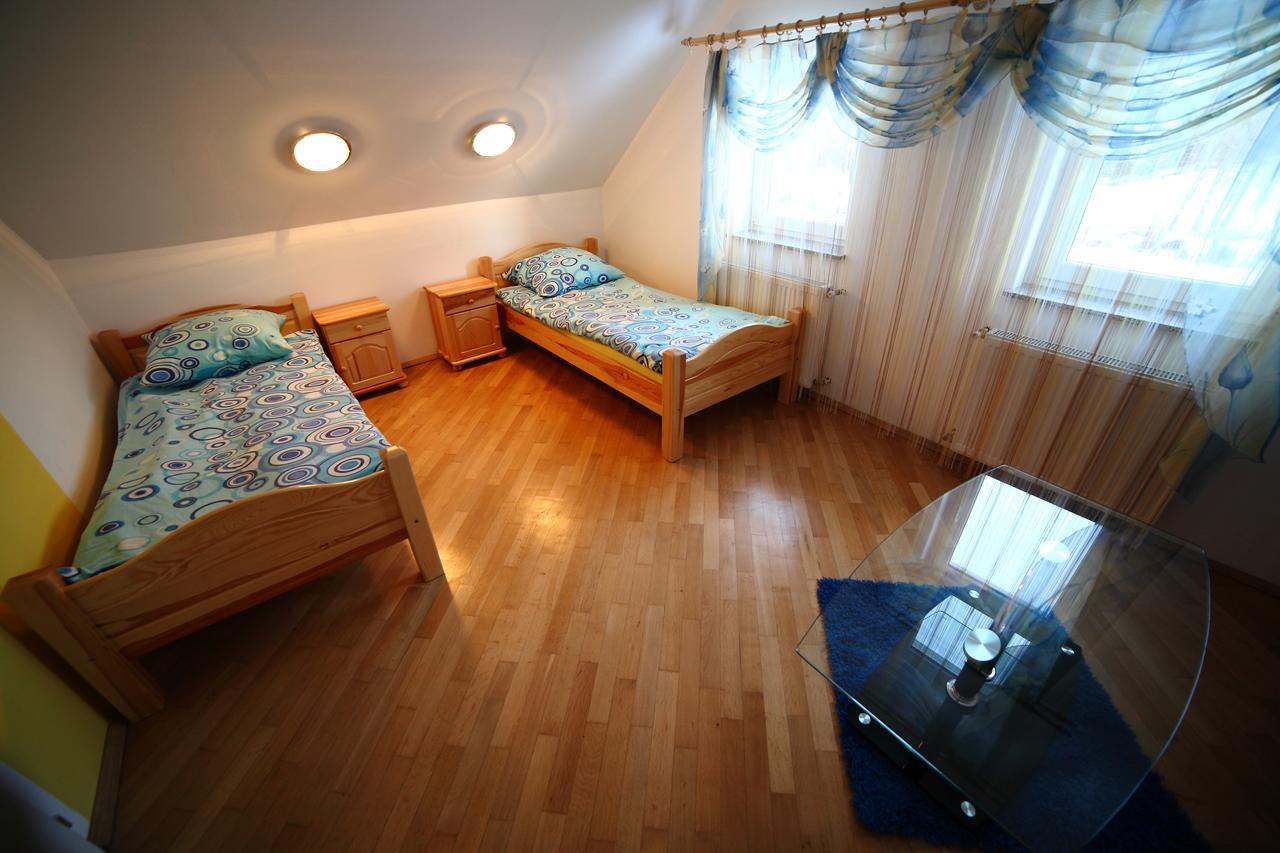 Domki Cztery Pory Roku Czchow Esterno foto