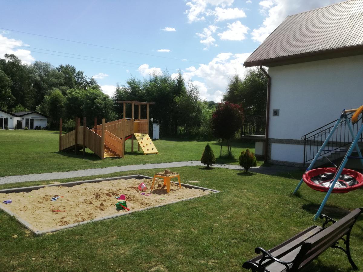 Domki Cztery Pory Roku Czchow Esterno foto